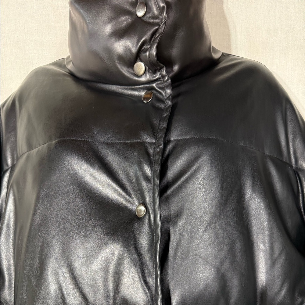 Zenana Outfitters Black Puffer Jacket with Pockets Size Large - Picture 4 of 12